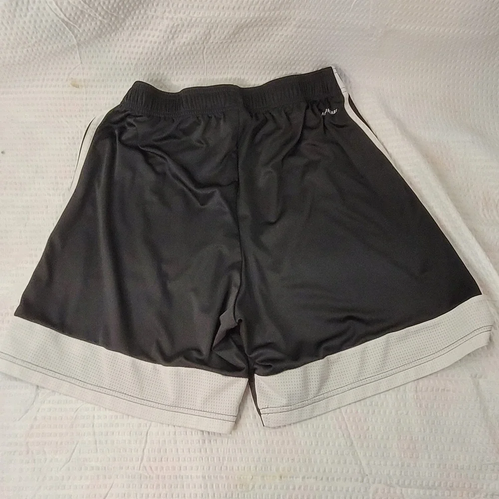 Adidas Aeroready Mens XL Black White Striped Mesh Hem‎ Athletic Shorts 9 Inseam